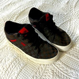 Boys Vans checkered sneakers size 4 (big boy).